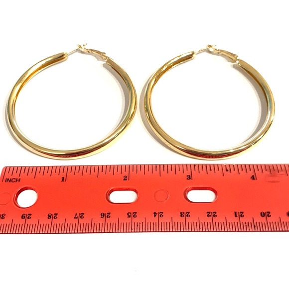Hoop Earrings 3 Pair Gold Tone - Picture 8 of 8